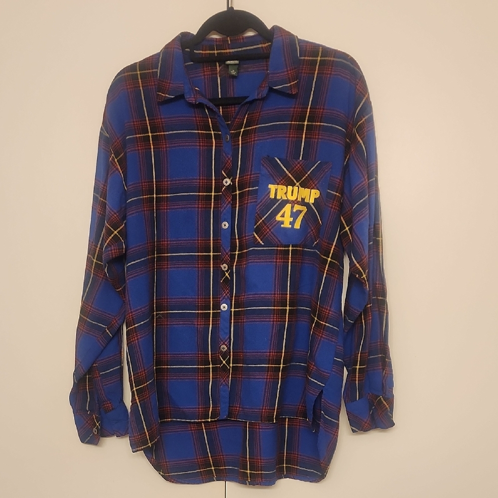 Blue Plaid Flannel TRUMP 47' Gold design Button Down Shirt Size Medium